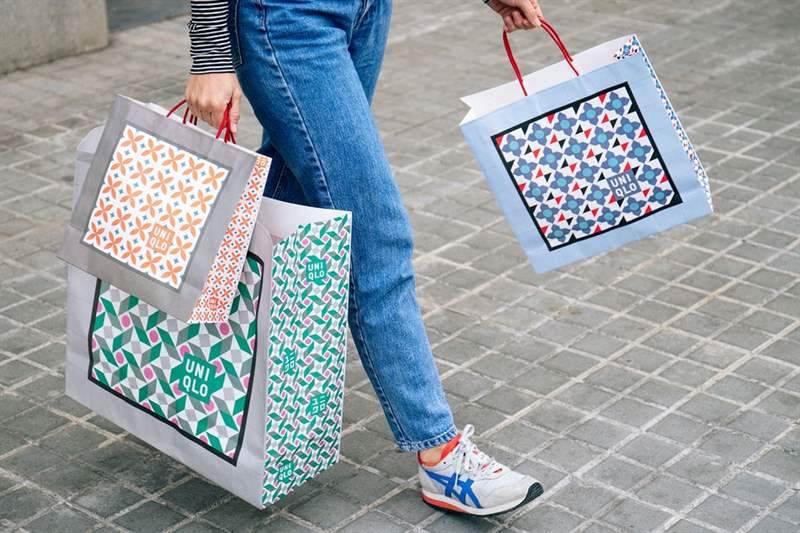Túi UNIQLO của Hey