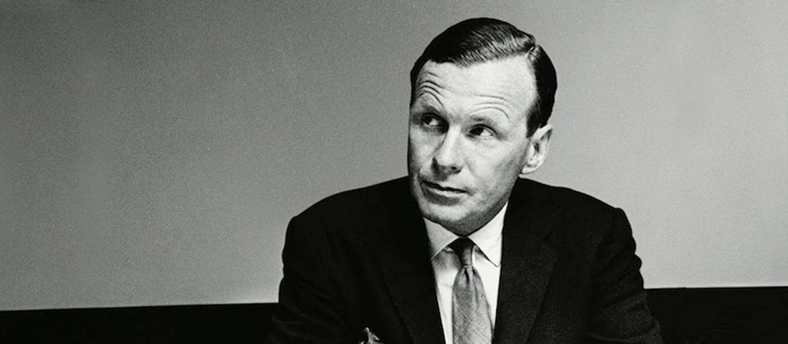 David Ogilvy & Bài Học Xây Dựng Thương Hiệu Để Bán Hàng, Không Chỉ Để “Làm Đẹp”