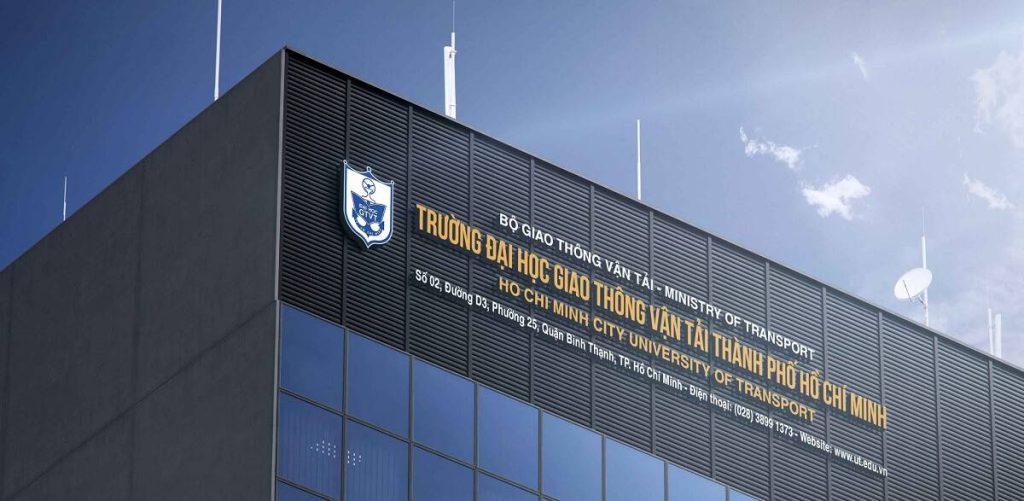 Nhận diện thương hiệu đại học